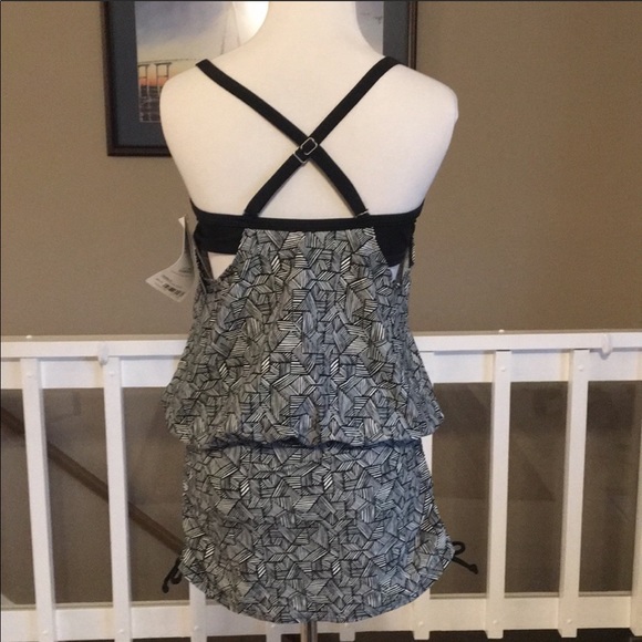 NWT, women's Athleta Laguna Side Scrunch Tankini Top - Picture 8 of 13